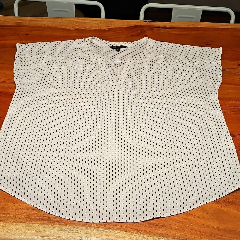 Women's Black and White Polka Dot Top